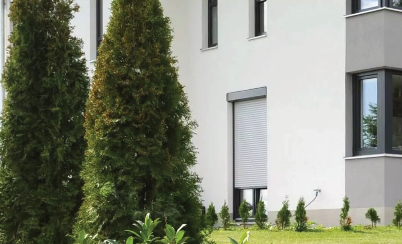 Terrasse mit Pergolamarkise